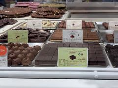 -VENCHI 闻绮(北京国贸商城店)