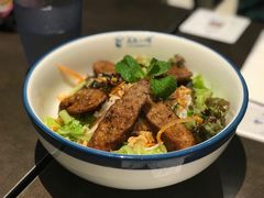 -美奈小馆·越南料理(中航城君尚购物中心店)