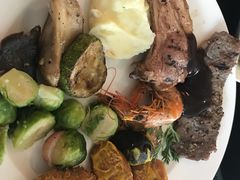 -圣丰索菲特·2 On 988 Café 自助餐厅
