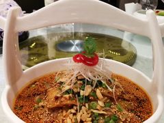 钵钵鸡-339旋转餐厅(天府熊猫塔店)