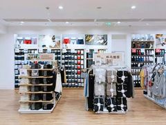 -优衣库(上海中山公园兆丰广场店)