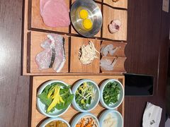 -银米·云南传统过桥米线(双廊黑金冠店)
