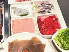 -海底捞火锅鲜切牛肉主题店(长寿路店)