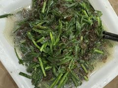 韭菜炒地皮菜-山里人家土菜馆(茅山店)