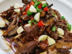 茶树菇烧鸭-董厨煨汤馆(车站路店)