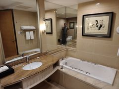 -江门新会碧桂园凤悦凤凰酒店(万达广场店)