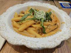 -玛格萝妮比萨屋(四平店)