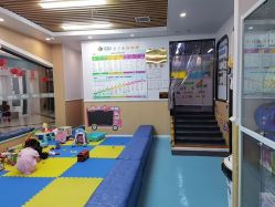 -鱼乐贝贝婴幼儿游泳中心(梅江印象城店)