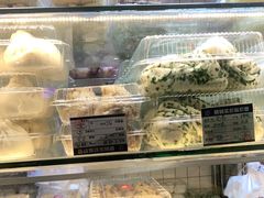 -白玉兰食品甜凤店(合生汇店)