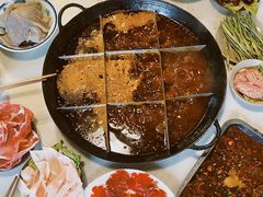 -岗上渣渣老火锅(两路口店)