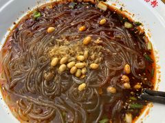 招牌酸辣粉-钟方模白家肥肠粉(春熙店)