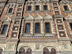 -滴血救世主教堂