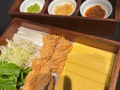 -鲁采LU STYLE(新天地店)