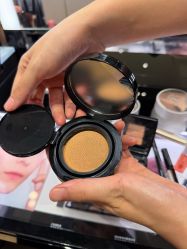 -BOBBI BROWN
