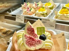 -奈雪的茶(亨特国际广场店)