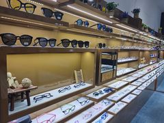 -罗伯特眼镜·蔡司官方授权(罗湖国贸店)