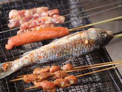 -龙裕山庄烤全羊