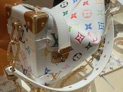 -LV路易威登(海信广场店)