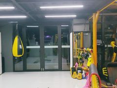 -可逸运动24小时健身