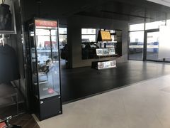 -宁波宝信宝马4S店(江北日湖店)