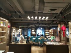 -光海书局(南京东路第一百货店)