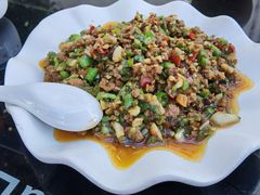 橄榄菜豆角粒炒肉末-明月山庄私房菜(环海东路店)