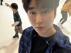 -正佳冰河湾真冰滑冰场