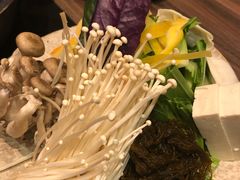 -我那覇豚肉店(カフーナ旭橋店)