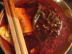 -岗上渣渣老火锅(两路口店)