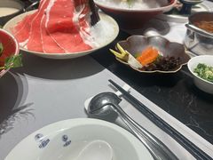 -红鼎豆捞·非遗鲍皇汤火锅(宝丰路店)