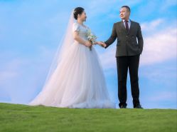 -巴黎春天婚纱摄影(临安店)