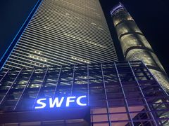 -陆家嘴空中步行连廊