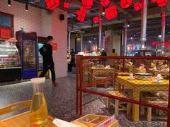 大堂-么肆烤肉·中式自助·烤肉大排档(街道口季佳PAI店)