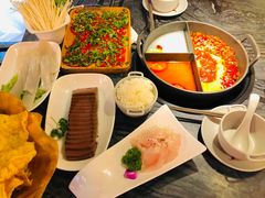 -热火朝天鲜切牛肉火锅(南强街巷店)