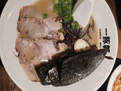 -一豚轩·烧鸟·豚骨拉面(五四路店)