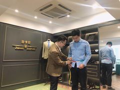 -尊卡诺高级西装礼服定制(江东中路店)
