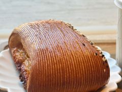 芝士火腿可颂-VERIE BAKEHOUSE