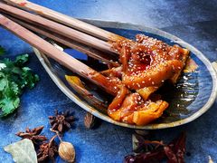 跑山黑乳猪-彝人部落火盆烧烤(原内环足球场店)