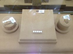 -恒阳珠宝·高级定制镶嵌·天然彩宝·天然钻石(南京西路店)