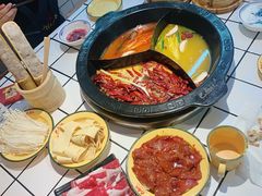 奔驰锅-巴卤社老火锅(财富店)