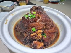 -老码头黑皮肘子锅包肉(赣水路店)