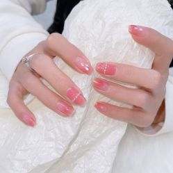 -七彩虹美甲美睫 半永久