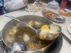 -山海龙·潮汕牛肉火锅(奥林春天店)