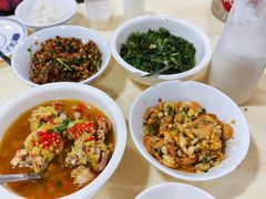 -笨罗卜浏阳菜馆(太平街店)