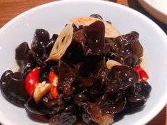 酸酸的黑木耳-弄堂里·寻味杭州(湖滨银泰in77C区店)