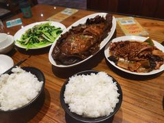 -泉畔人家·老济南经典鲁菜(大明湖店)