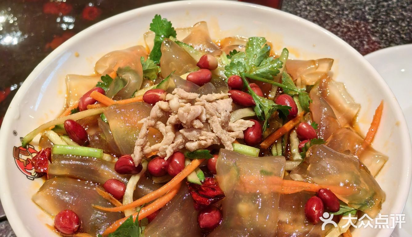 以前要吃姚稷铁锅炖大鹅都是要做好心理建设的🔥