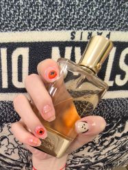 -由甲·美甲美睫工作室