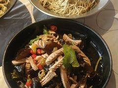 -巴厘龙虾·榜首油焖大虾(音乐学院·沿江酒馆店)