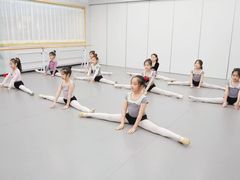 -艺彩童馨舞蹈培训学校(西湖道校区)